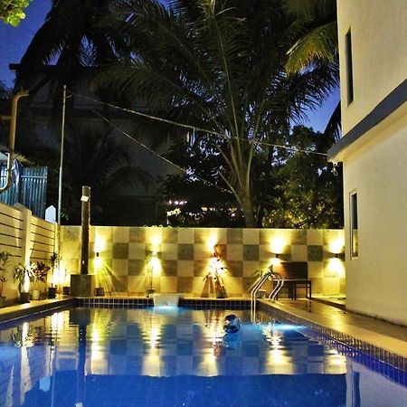 Wotel Calangute Goa Esterno foto