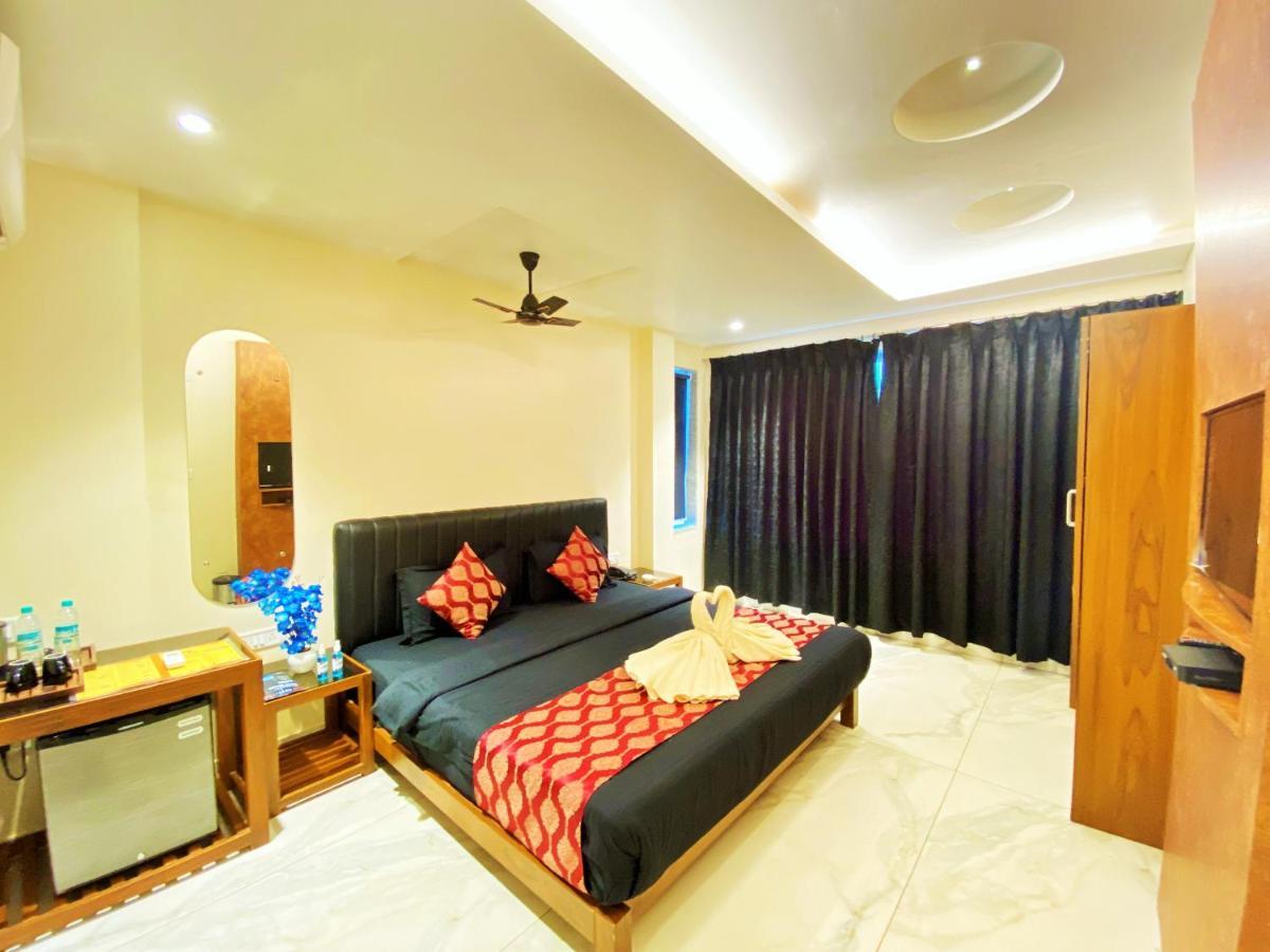 Wotel Calangute Goa Esterno foto