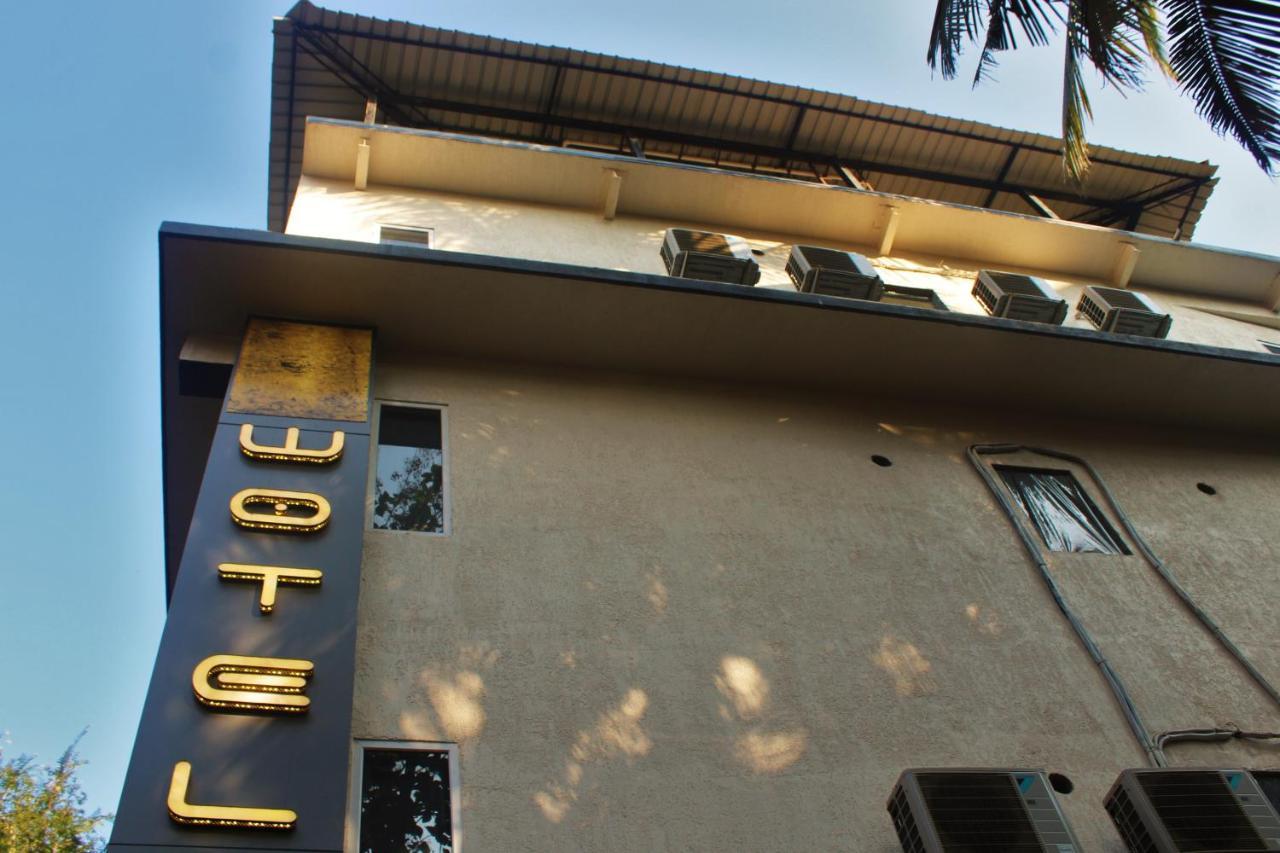 Wotel Calangute Goa Esterno foto